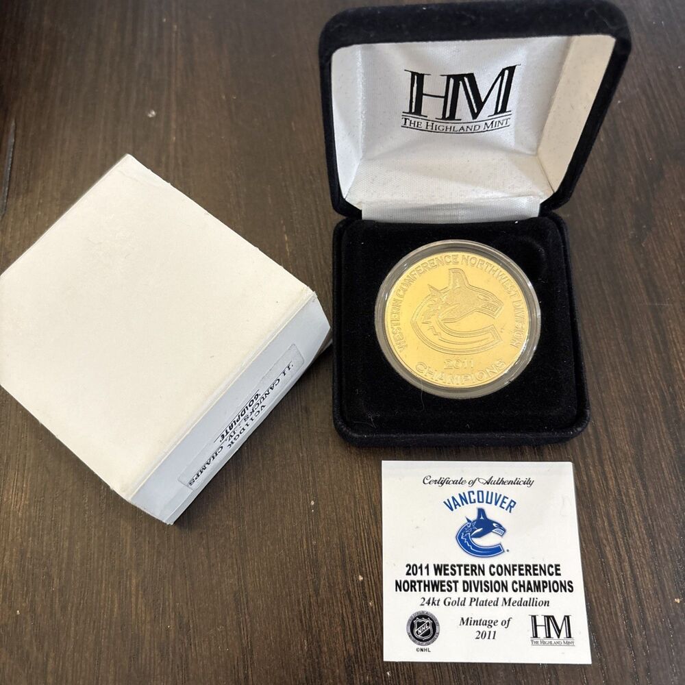 Vancouver Canucks 2011 West NW Div NHL Champions Gold plate coin Highlander Mint